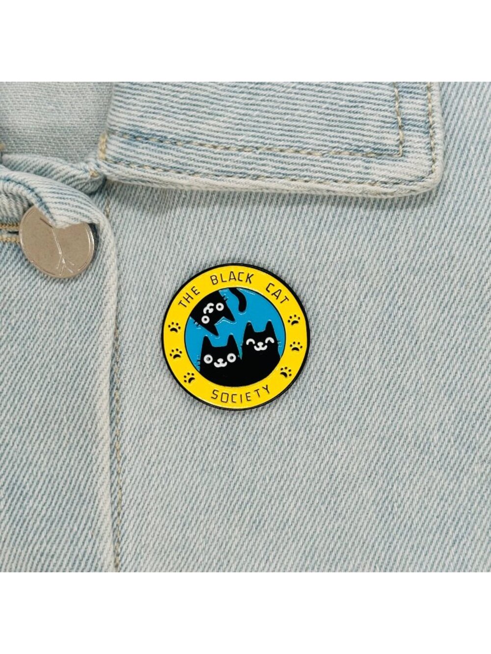 โญPin Lapel Brooch Black Cat Society Cartoon Yellow Animal Cartoon Paw Prints New